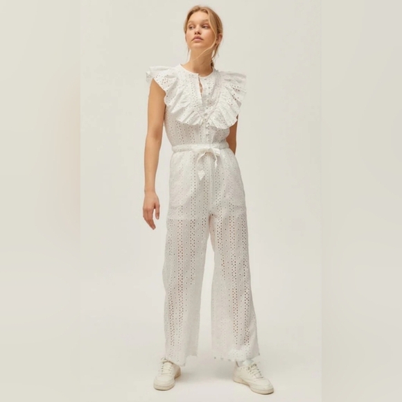 Urban Outfitters Magnolia Eyelet Ruffle Jumpsuit Size Medium White OB974249 - Picture 2 of 15